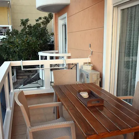 Seaside Platana Kimis Evoia شقة كيمي