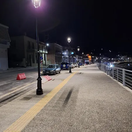 Seaside Platana Kimis Evoia * كيمي